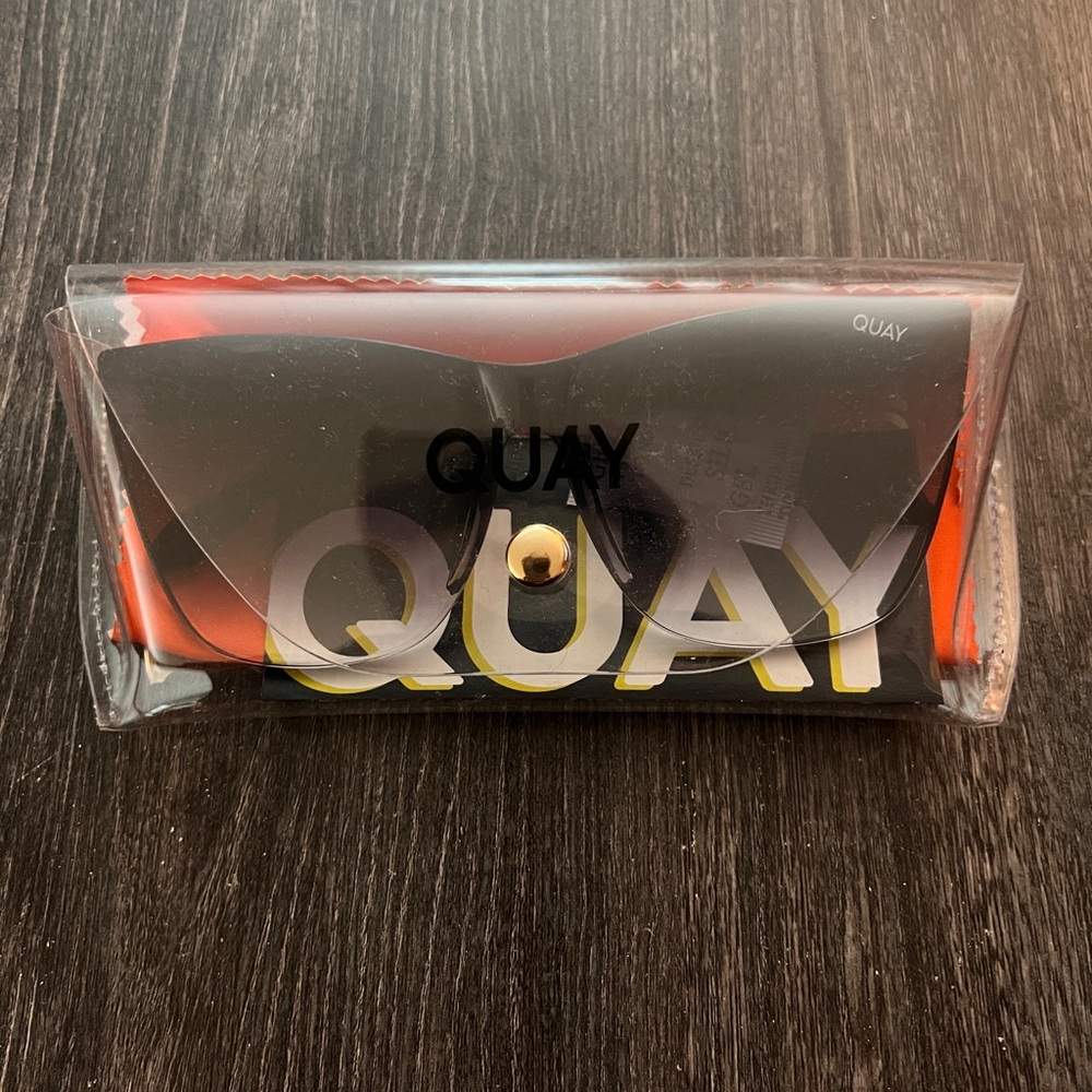 QUAY AUSTRALIA COME THRU SUNGLASSES